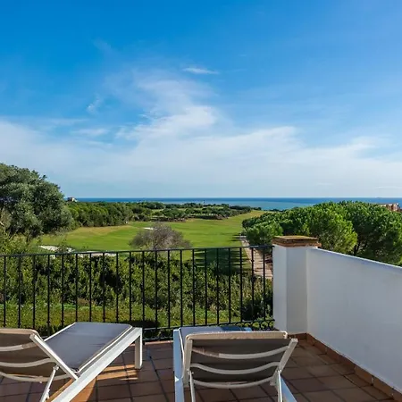 2113-Beautiful 2 Beds Apt With Seaview