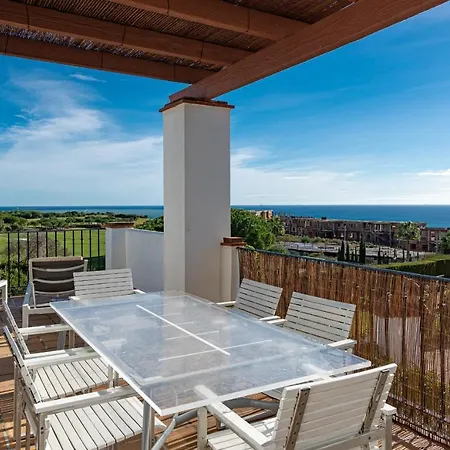 2113-Beautiful 2 Beds Apt With Seaview Apartment *