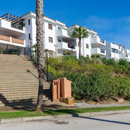 2113-Beautiful 2 Beds Apt With Seaview *